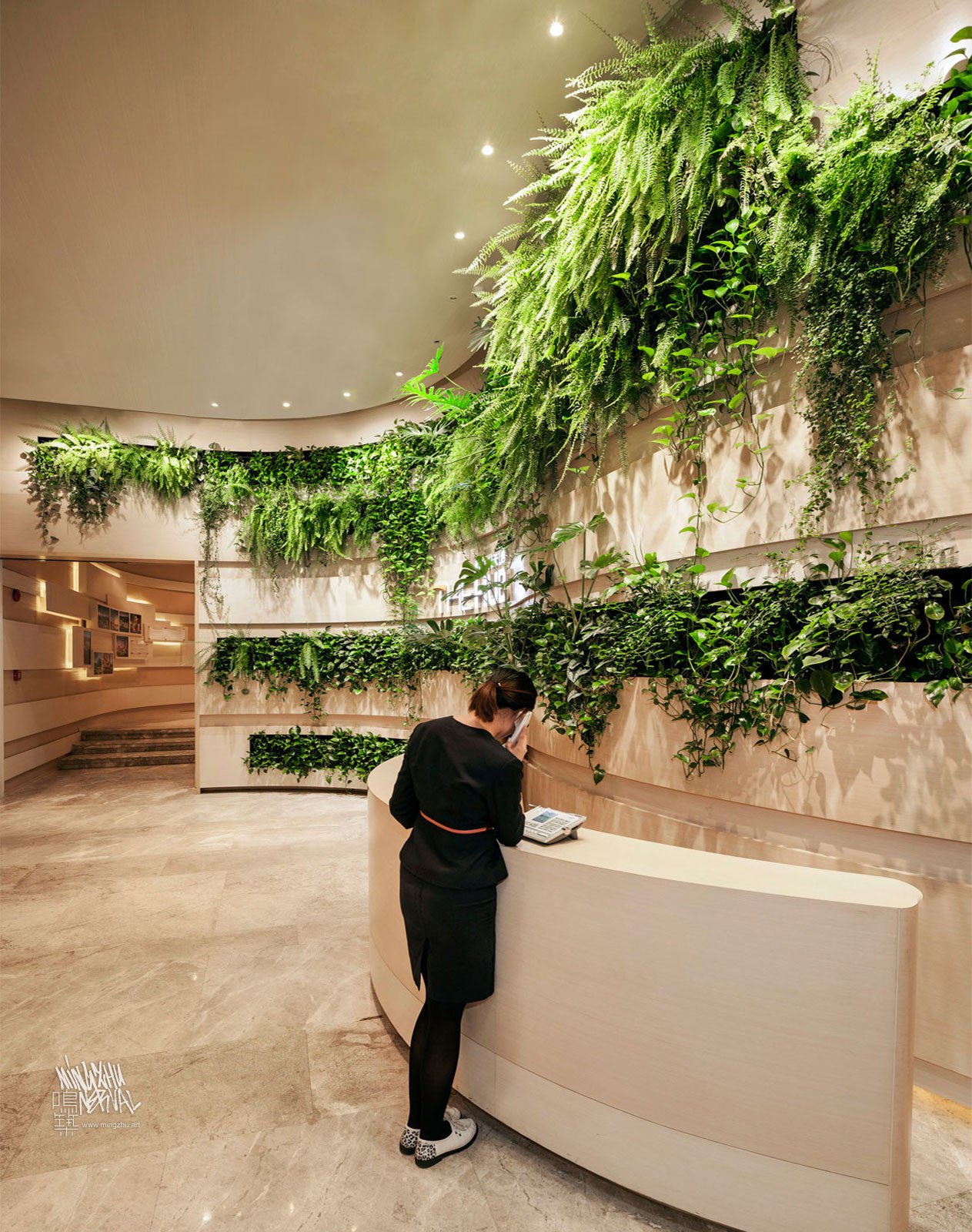 Mingzhu Nerval vertical living wall experts created the green living wall garden design at the Shui-On Showroom, The Hub in Shanghai, 2012
