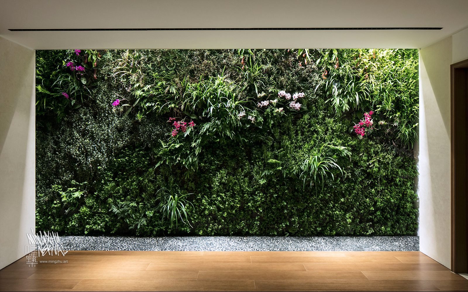 At Mingzhu Nerval, we thrive at creating the most beautiful vertical gardens in the world. For this villa, we created a peaceful yoga room design – Hong Kong, 2016.